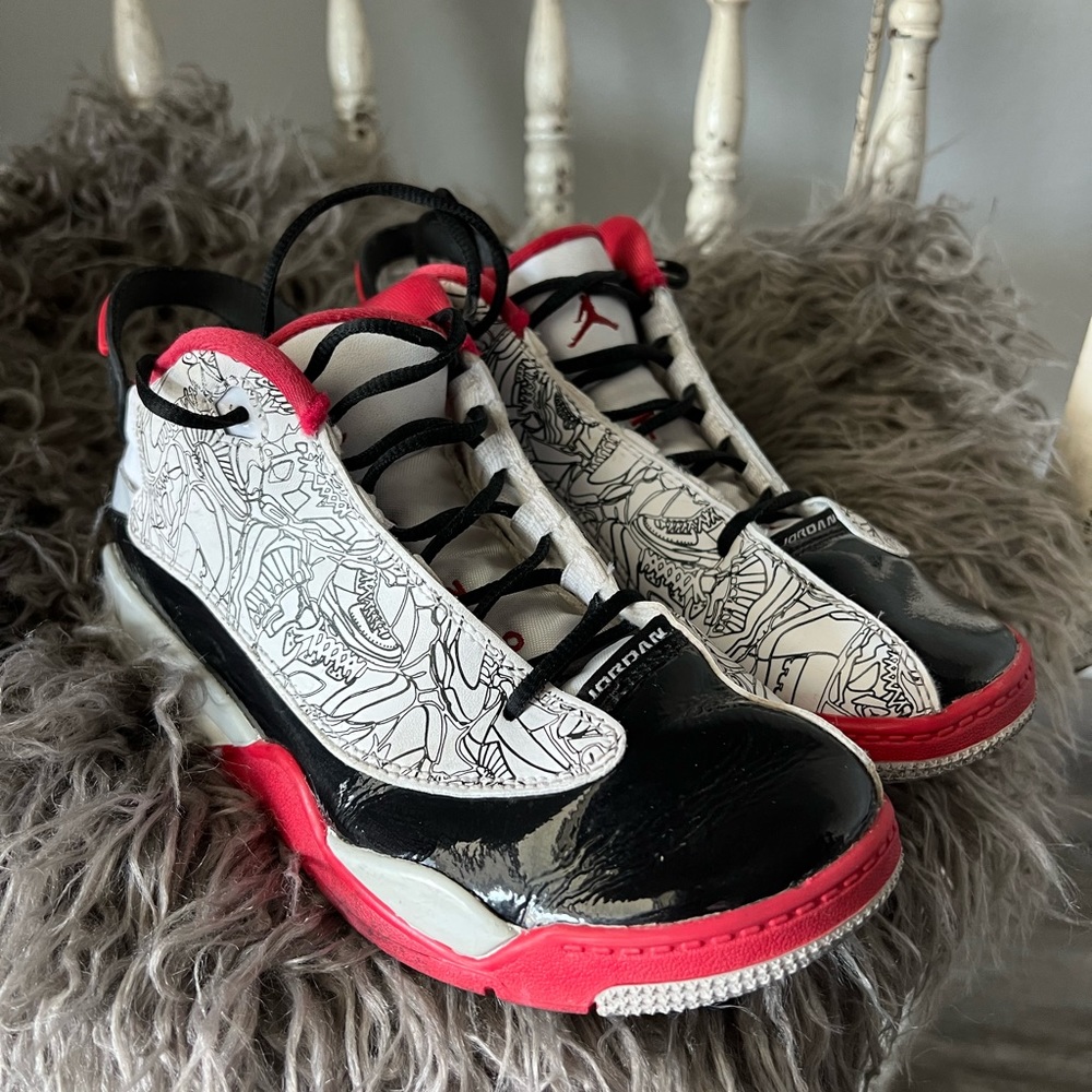 Boys Jordan Dub Zero Sneakers - size 2.5Y